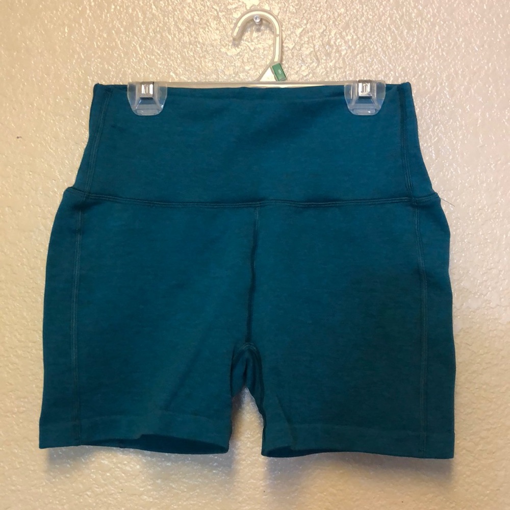 Alphalete Revival R6 Shorts
